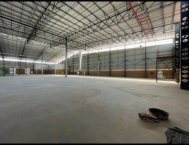 5,473M² WAREHOUSE TO LET IN RANDJESPARK